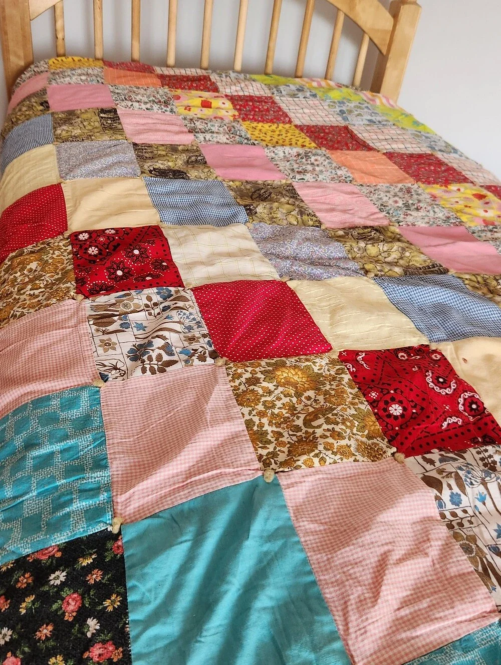 HANDMADE Patchwork Quilt Tied 80 x 65 Floral Vintage Multicolor Cottage Cabin